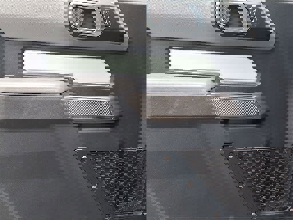 Certified 2021 Ford Bronco Black Diamond image 16