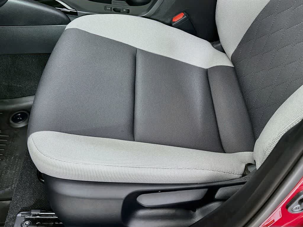 Used 2026 Toyota Corolla LE FWD image 28
