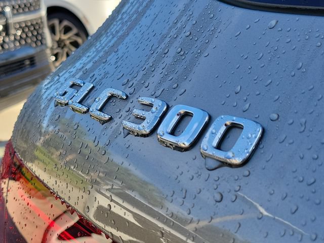 Used 2021 Mercedes-Benz GLC 300 image 8