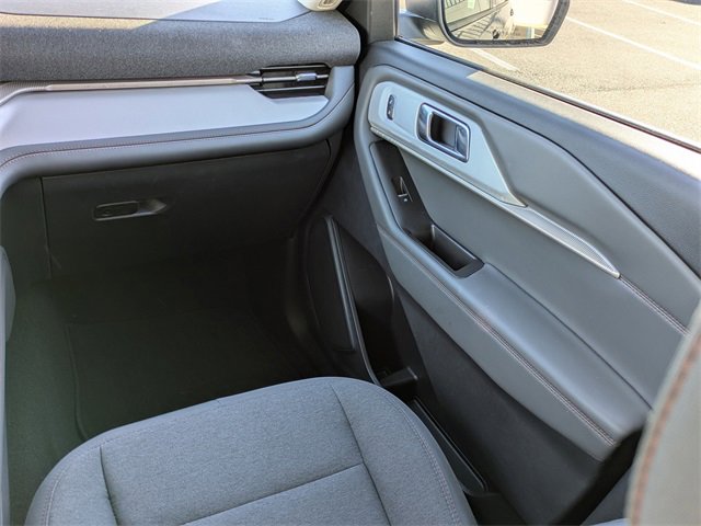 Certified 2025 Ford Explorer Active image 17