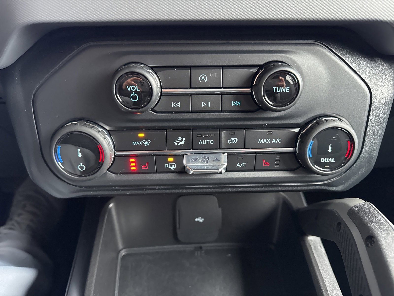 Certified 2022 Ford Bronco Big Bend image 30