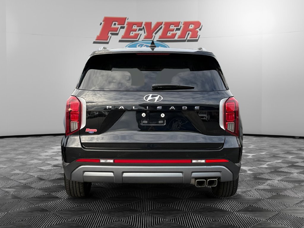 Used 2025 Hyundai Palisade SEL FWD image 4