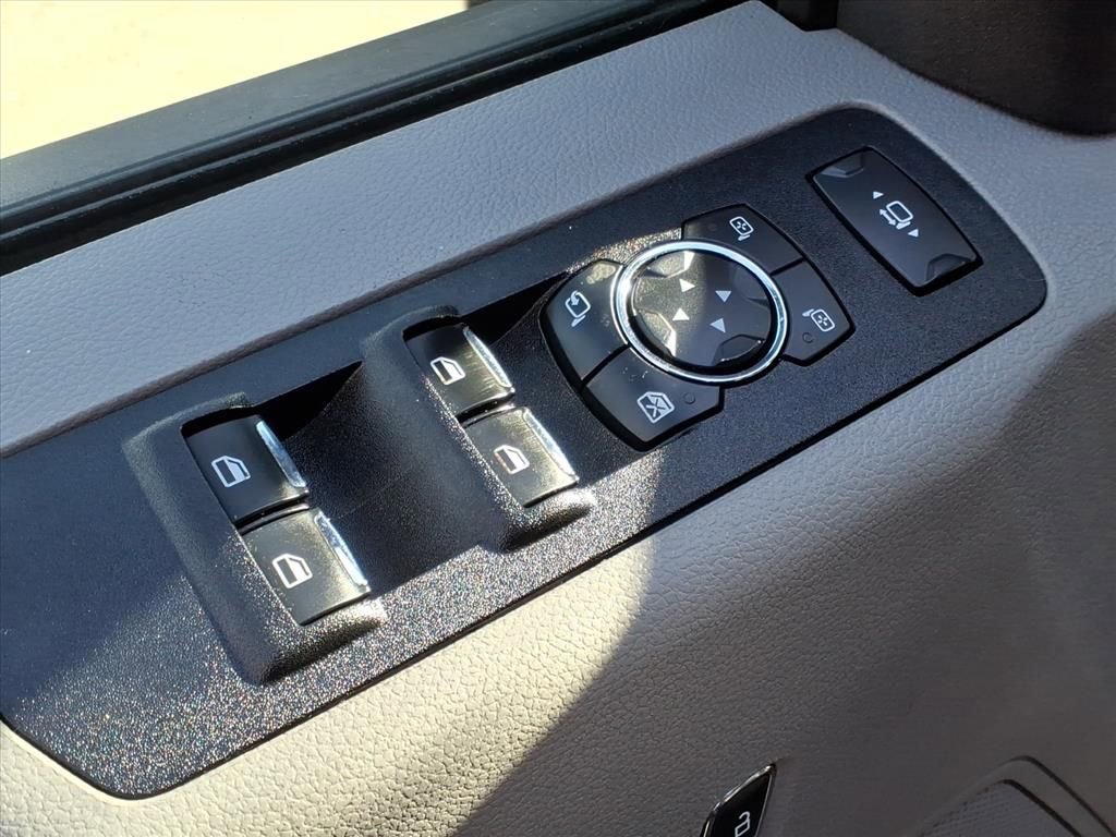 Certified 2020 Ford F250 XLT w/ Tremor Off-Road Package image 18