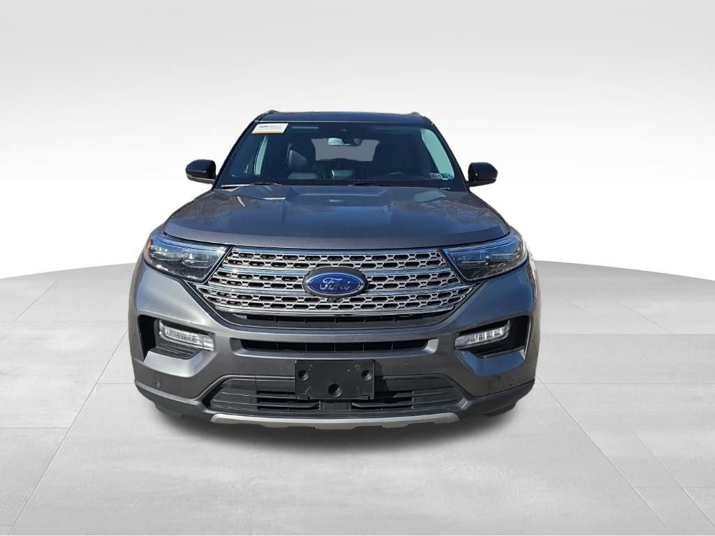 Certified 2022 Ford Explorer Limited w/ Limited Technology Package image 2