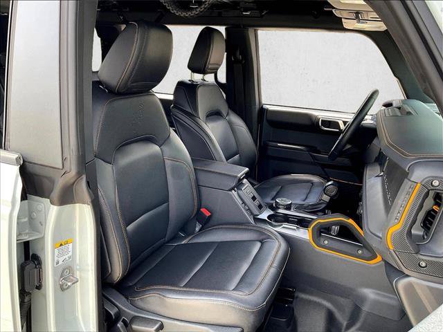 Certified 2024 Ford Bronco Badlands AWD/4WD image 9