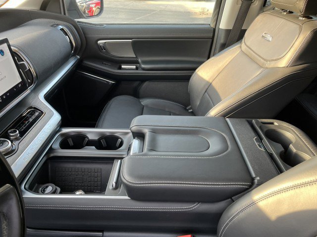 Certified 2025 Ford Expedition Max Platinum w/ Driver's Package image 16