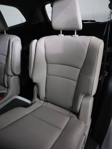 Used 2021 Honda Pilot Touring image 12