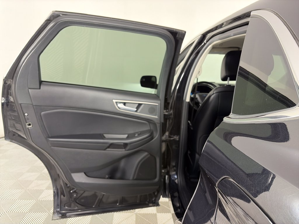 Certified 2024 Ford Edge SEL AWD/4WD image 12