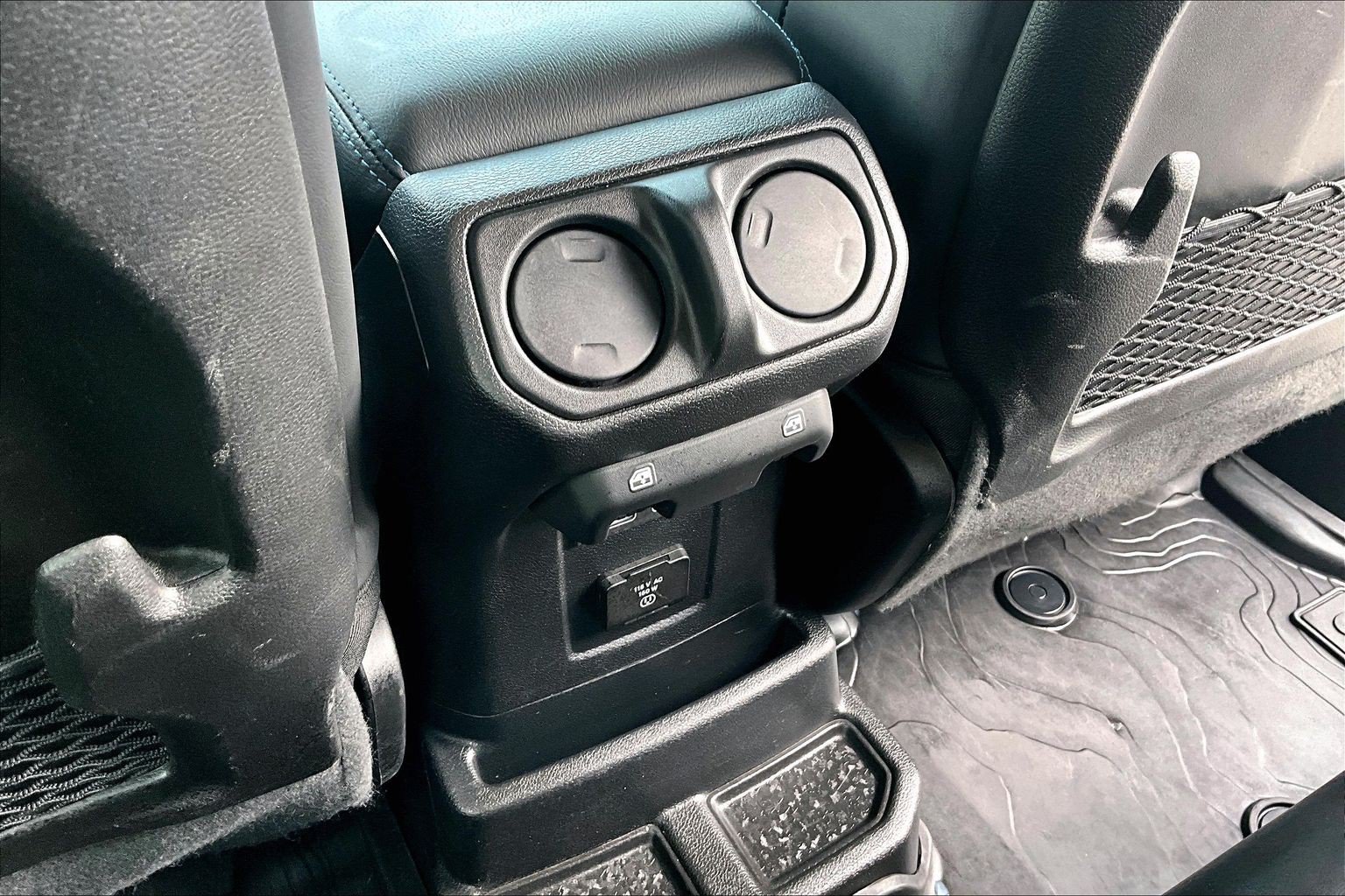 Used 2024 Jeep Wrangler High Altitude AWD/4WD image 33