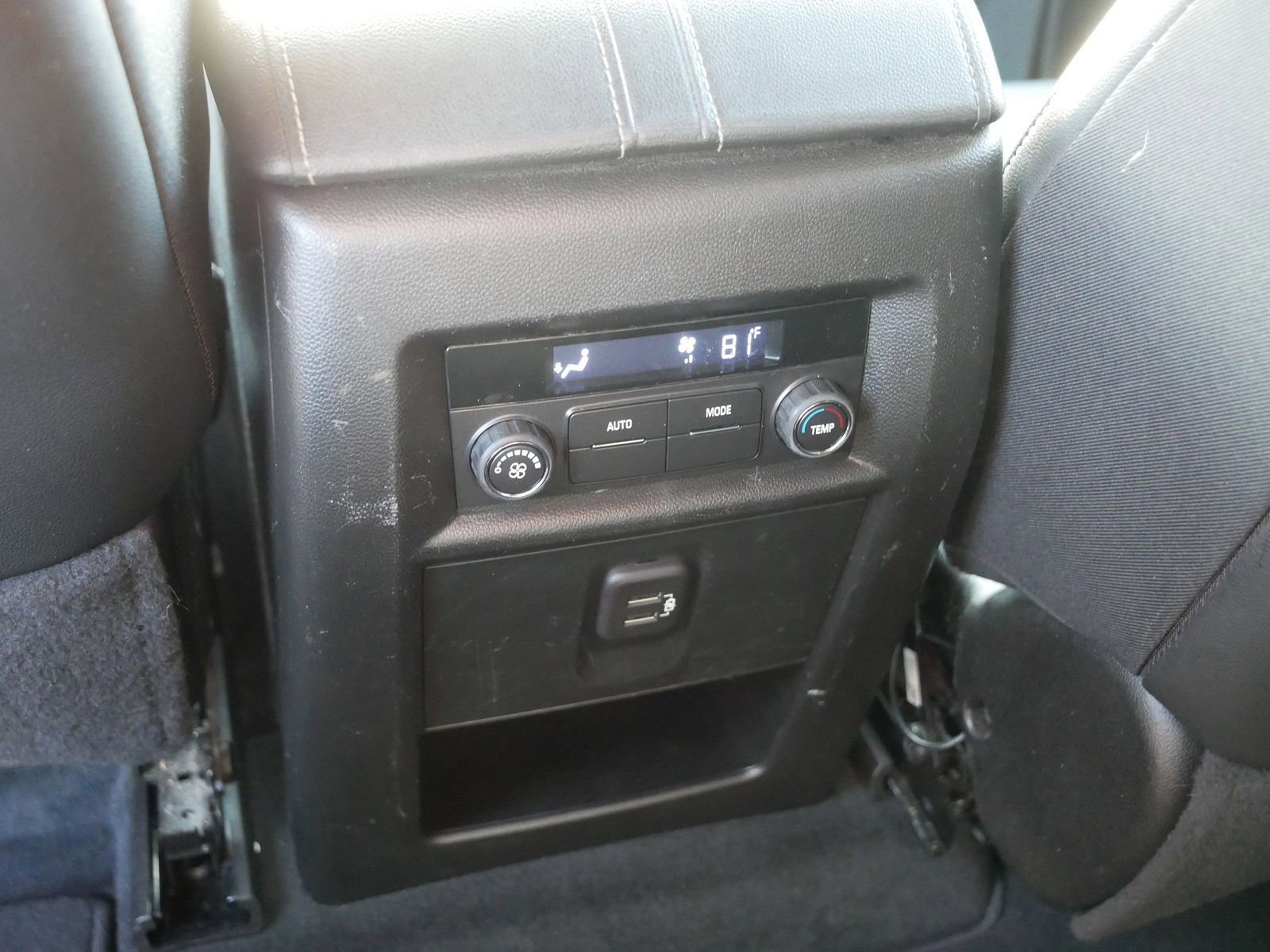 Used 2023 Chevrolet Traverse LT image 21