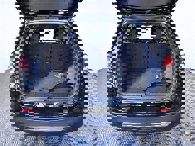 Used 2023 Chevrolet Equinox LT image 9