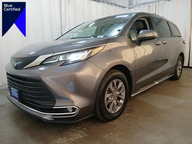 Used 2023 Toyota Sienna XLE