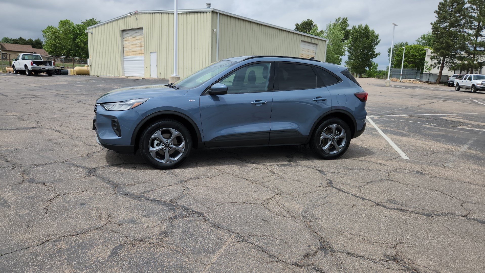 Certified 2025 Ford Escape ST-Line Select AWD/4WD image 6