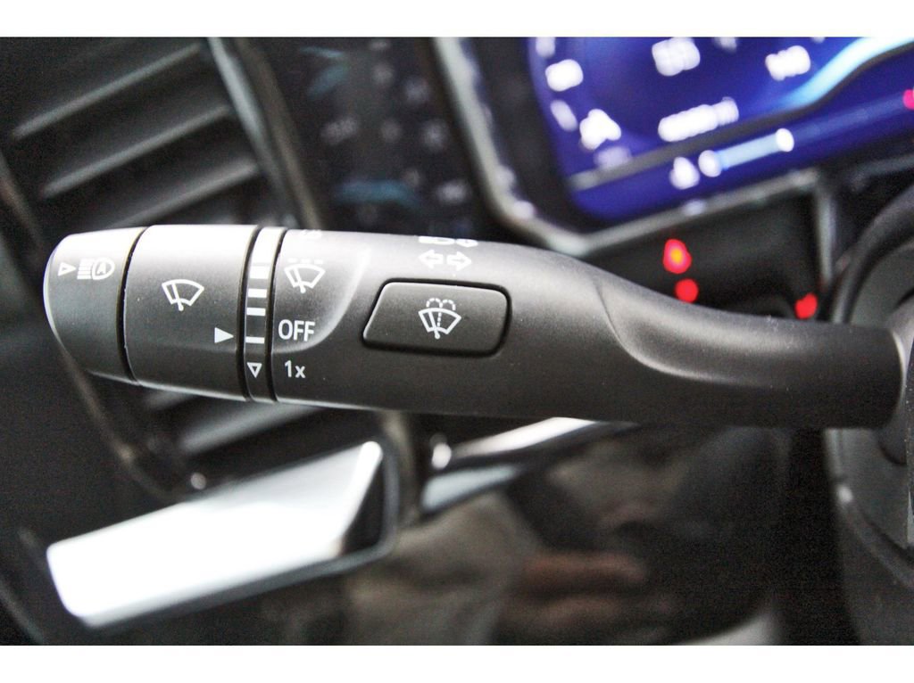 Used 2023 Chevrolet Silverado 1500 LT image 16