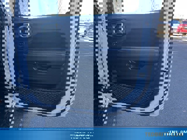 Used 2022 Jeep Wrangler Unlimited Rubicon w/ Cold Weather Group image 22