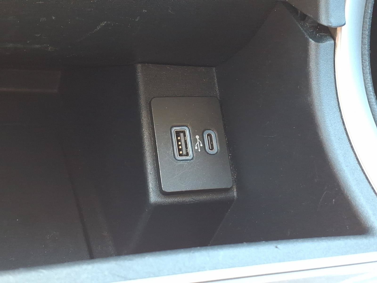 Certified 2024 Ford Edge SEL AWD/4WD image 17