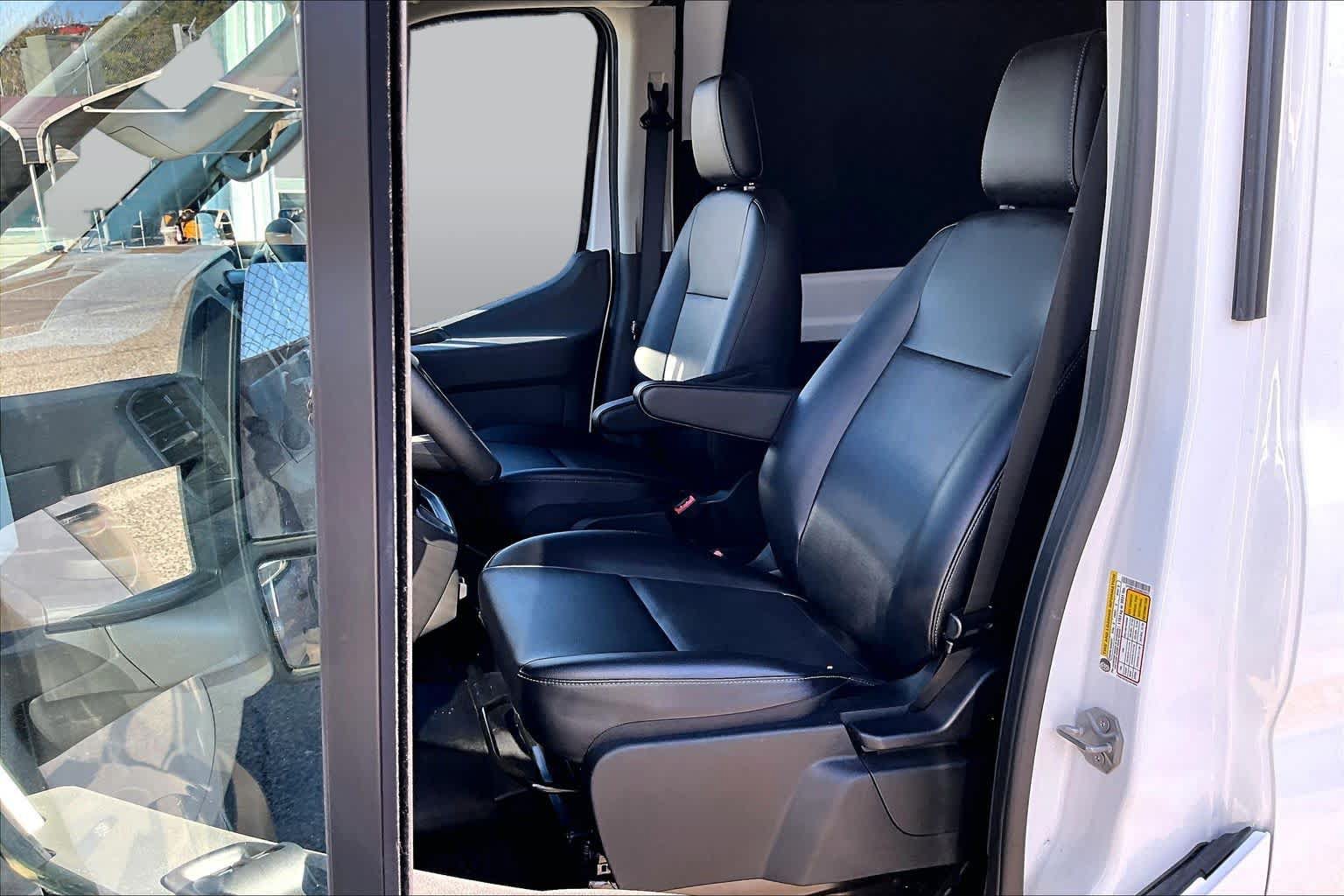 Certified 2025 Ford Transit 350 148 High Roof w/ Load Area Protection Package RWD image 8