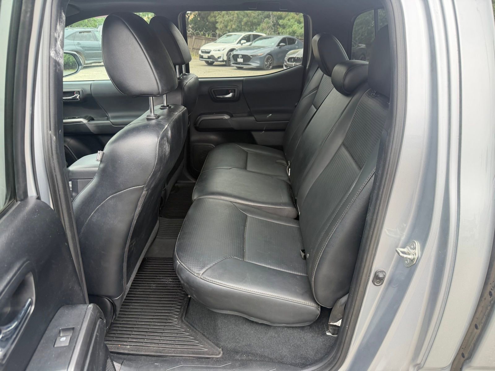 Used 2019 Toyota Tacoma TRD Off-Road w/ TRD Premium Off Road Package image 12