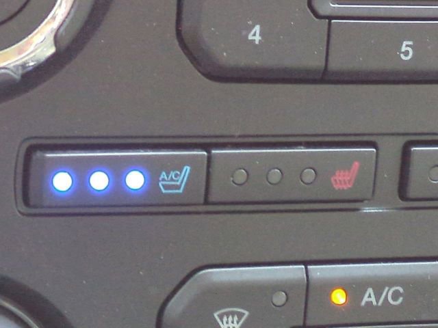 Certified 2017 Ford Expedition Limited w/ Equipment Group 301A image 23