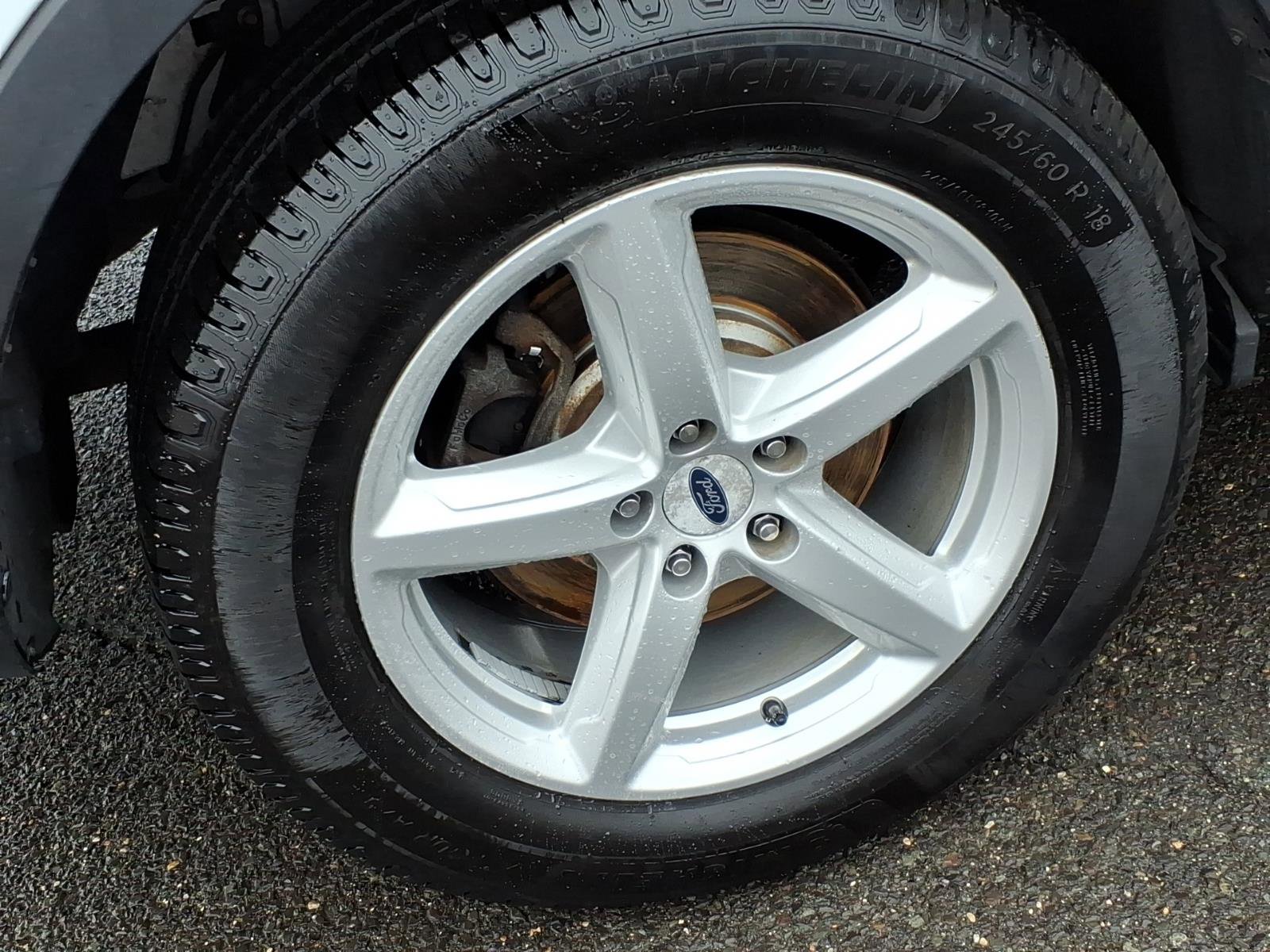 Certified 2018 Ford Explorer FWD image 8