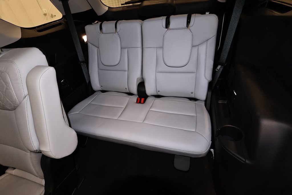 Certified 2025 Ford Explorer Platinum w/ Ultimate Package image 23