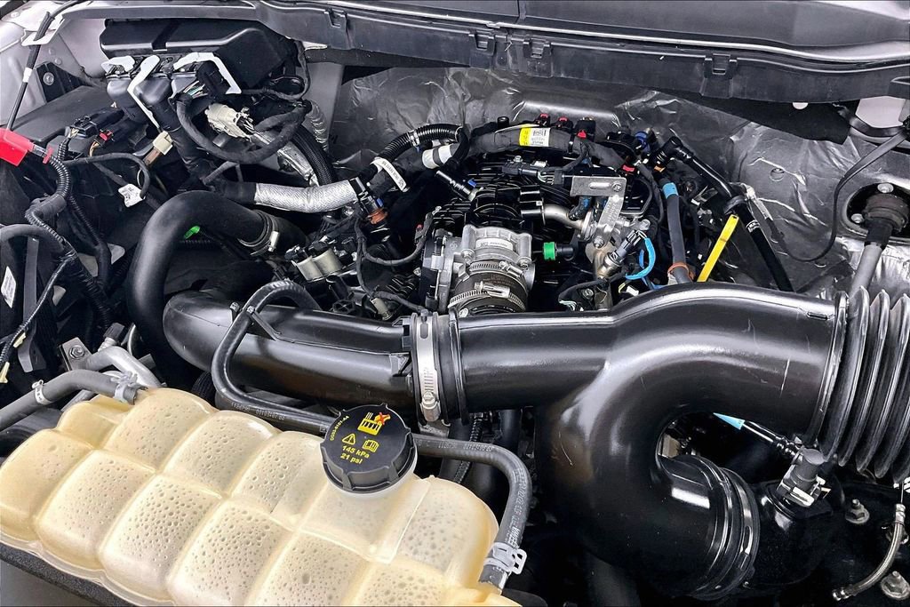 Certified 2022 Ford F150 XLT w/ Equipment Group 302A High image 34