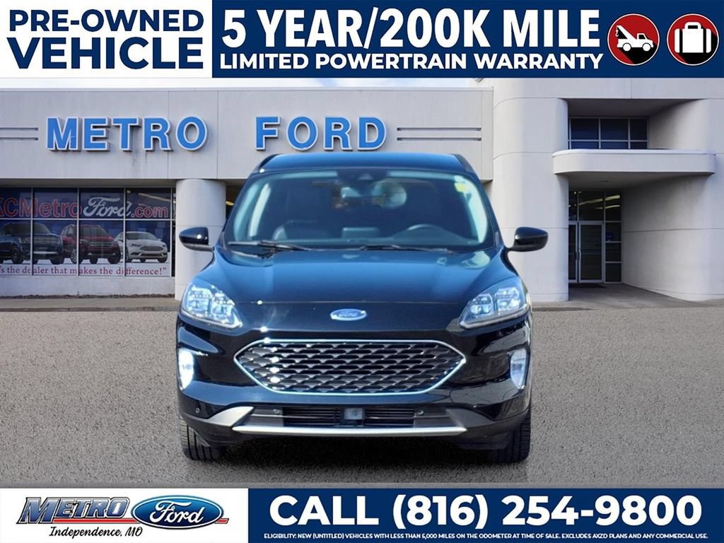 Certified 2022 Ford Escape Titanium AWD/4WD image 8