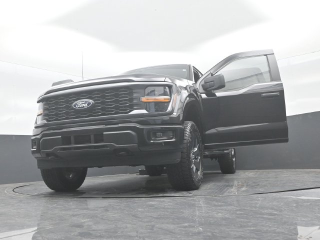 Certified 2025 Ford F150 STX w/ Equipment Group 200A AWD/4WD image 32