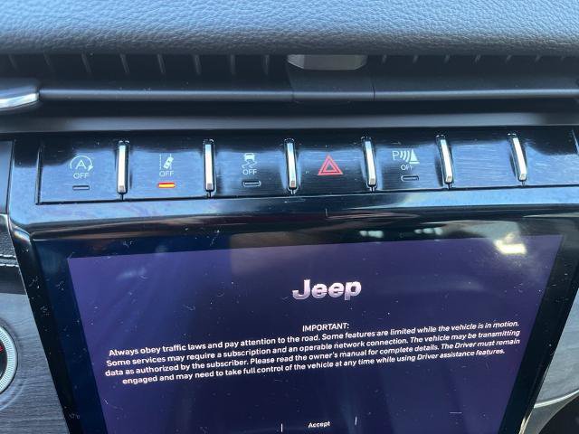 Used 2021 Jeep Grand Cherokee L Limited w/ Trailer Tow Group (B) AWD/4WD image 27
