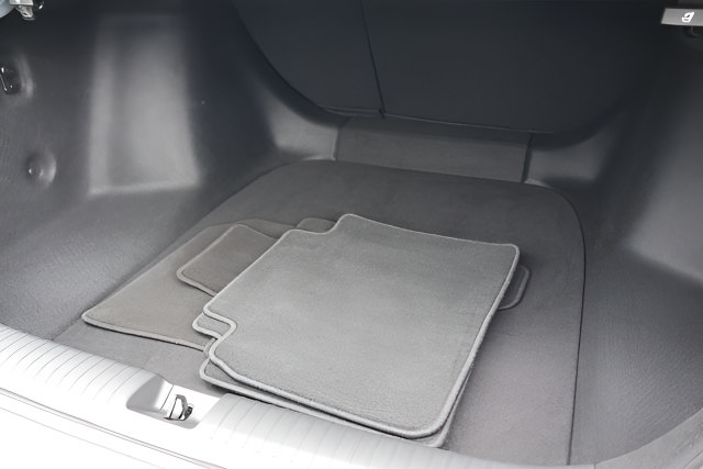 Used 2025 Honda Accord SE image 16