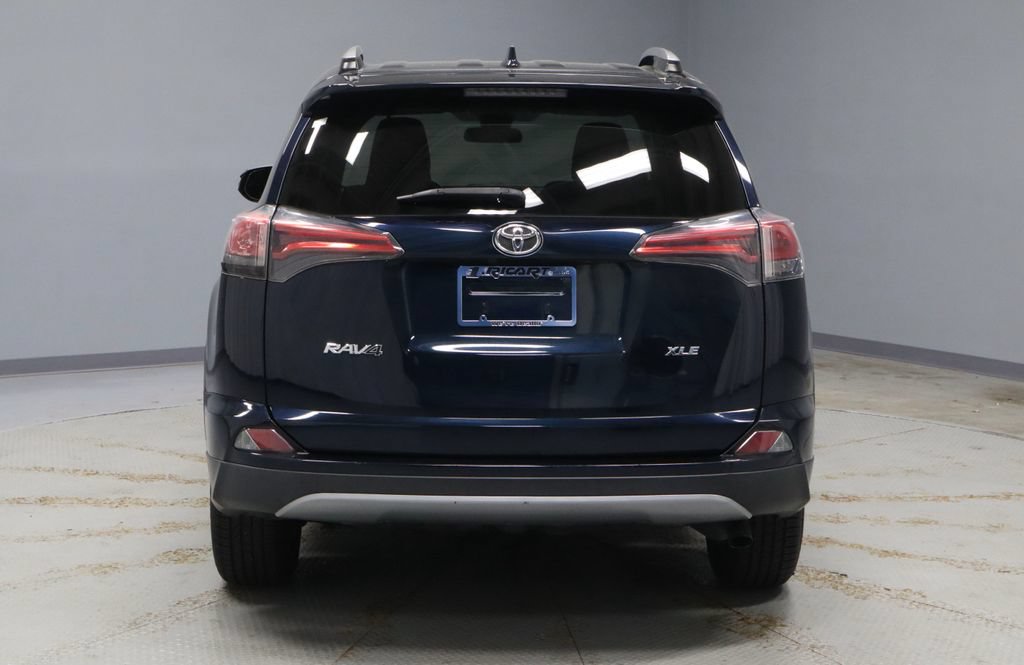 Used 2018 Toyota RAV4 XLE w/ Plus Extra Value Package FWD image 10