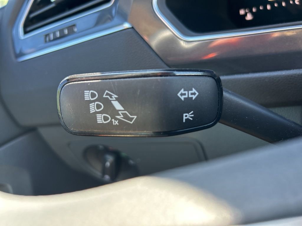 Used 2022 Volkswagen Tiguan S image 21