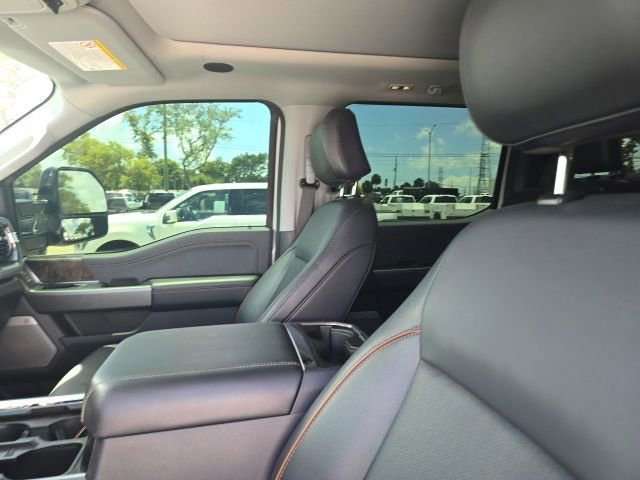 Certified 2025 Ford F250 Lariat w/ Lariat Ultimate Package AWD/4WD image 8