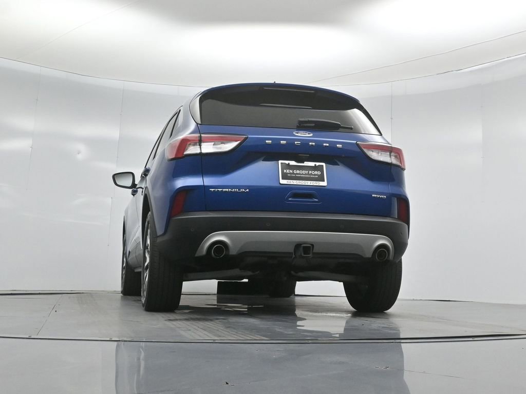 Certified 2022 Ford Escape Titanium w/ Class II Trailer Tow Package image 20