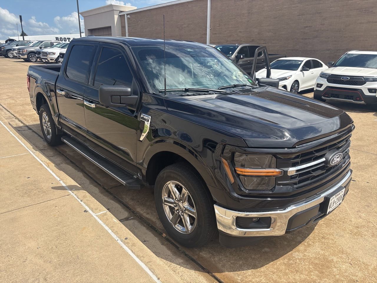 Certified 2024 Ford F150 XLT image 4