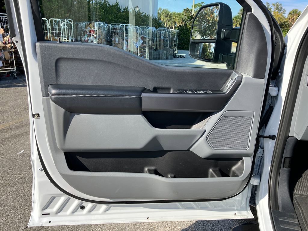 Certified 2025 Ford F250 XLT image 15