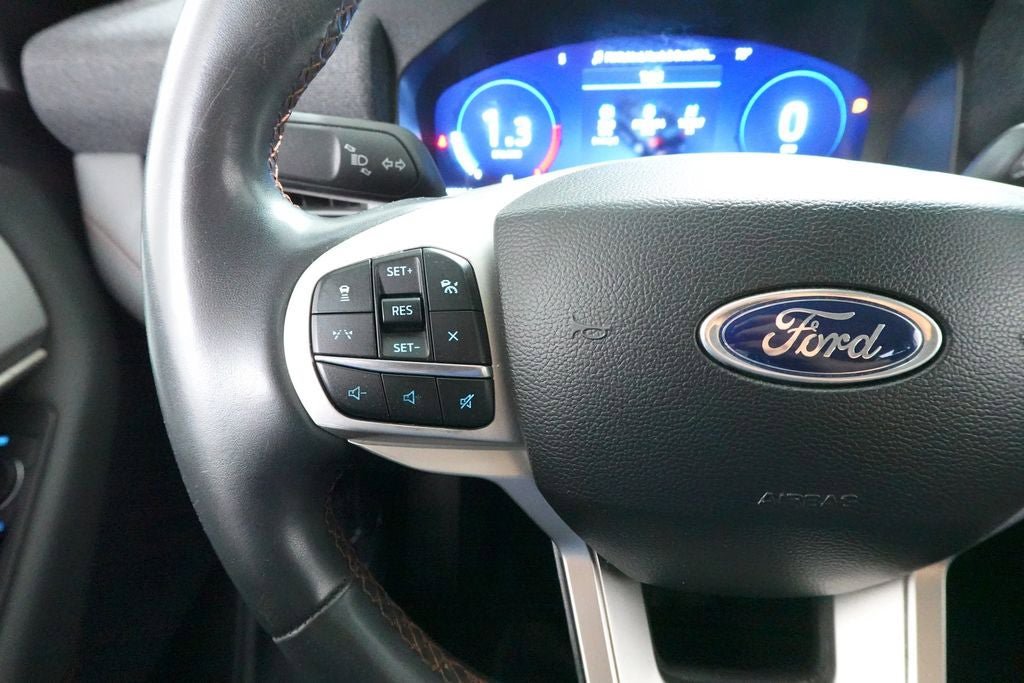Certified 2025 Ford Explorer Active w/ Active Comfort Package AWD/4WD image 13