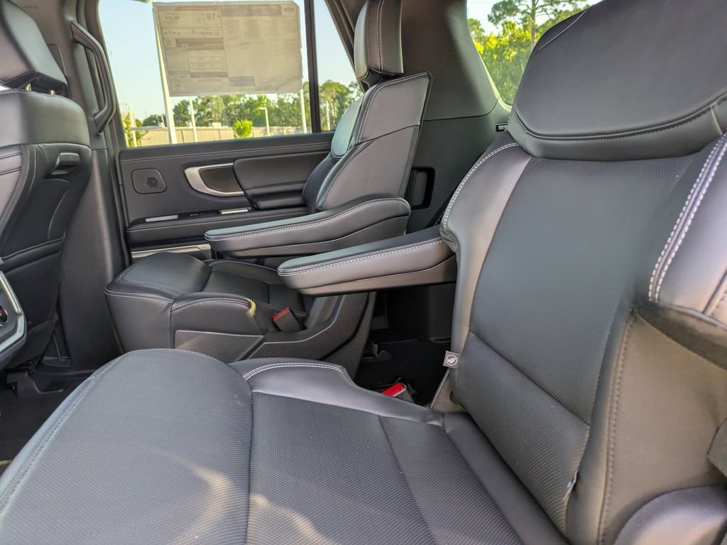Certified 2025 Ford Expedition Max Platinum w/ Stealth Performance Package AWD/4WD image 16