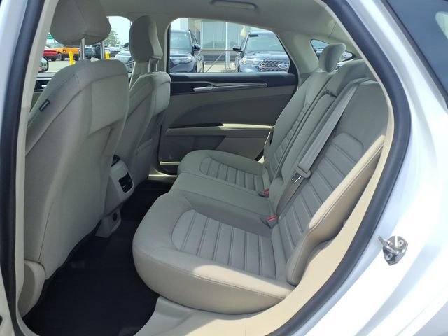 Certified 2020 Ford Fusion SE FWD image 9