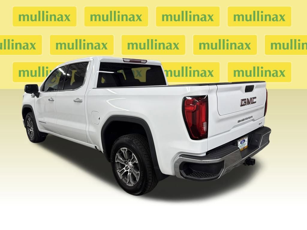 Used 2025 GMC Sierra 1500 SLT image 2
