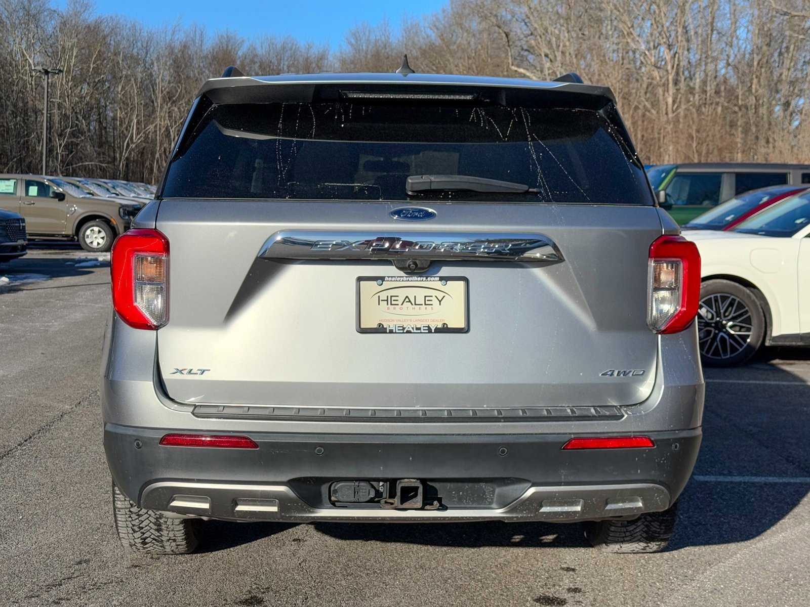 Certified 2022 Ford Explorer XLT w/ Equipment Group 202A image 3