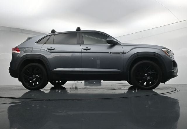 Used 2024 Volkswagen Atlas Cross Sport SE AWD/4WD image 43
