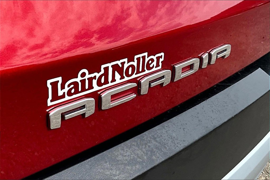 Used 2023 GMC Acadia SLT image 10