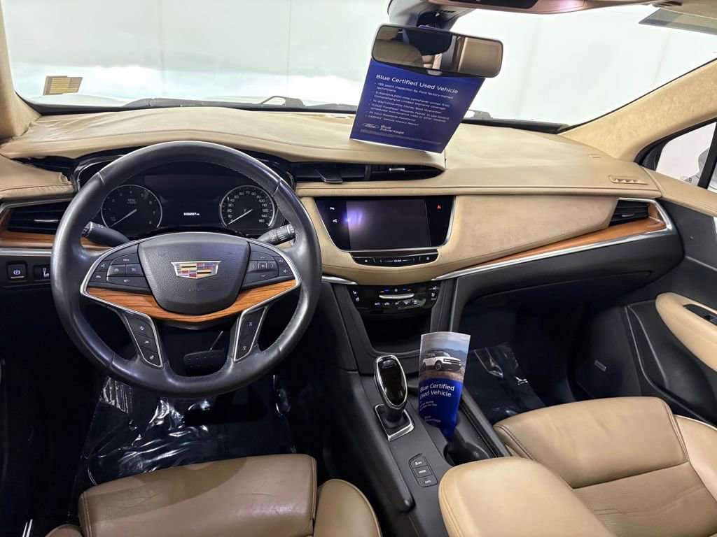 Used 2017 Cadillac XT5 Platinum w/ Driver Assist Package image 27