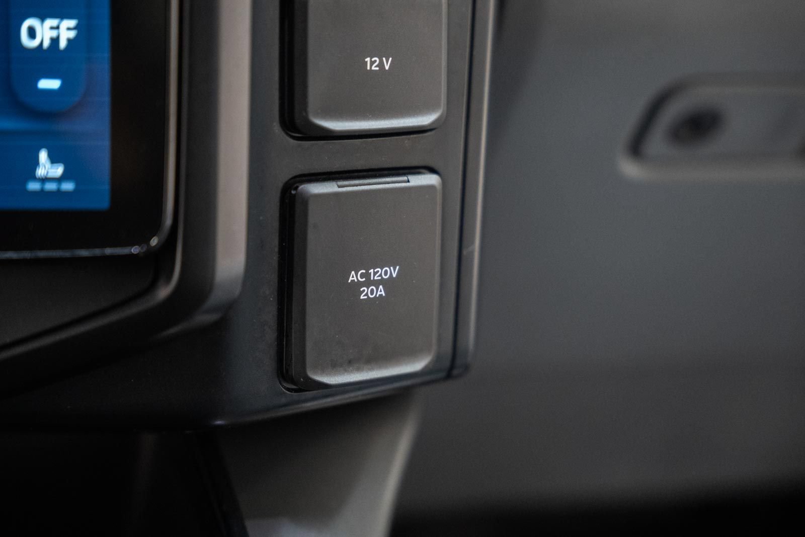 Certified 2025 Ford F150 Lightning Flash AWD/4WD image 34