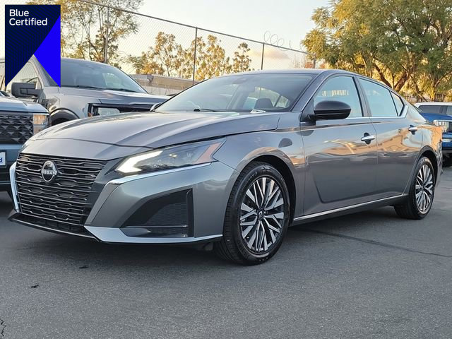 Used 2024 Nissan Altima 2.5 SV image 1