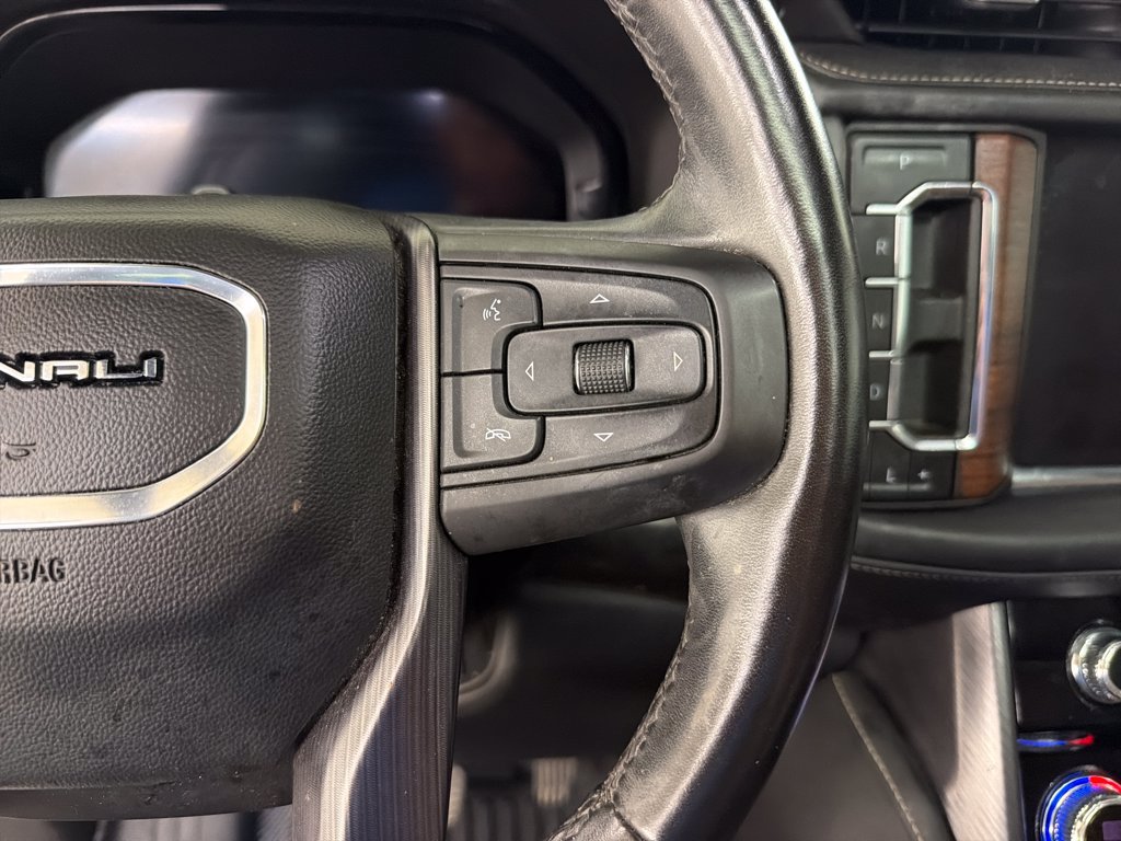 Used 2023 GMC Yukon Denali Ultimate AWD/4WD image 22
