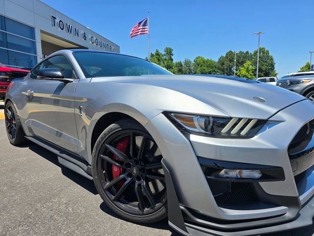 Certified 2021 Ford Mustang Shelby GT500 w/ Technology Package RWD image 10