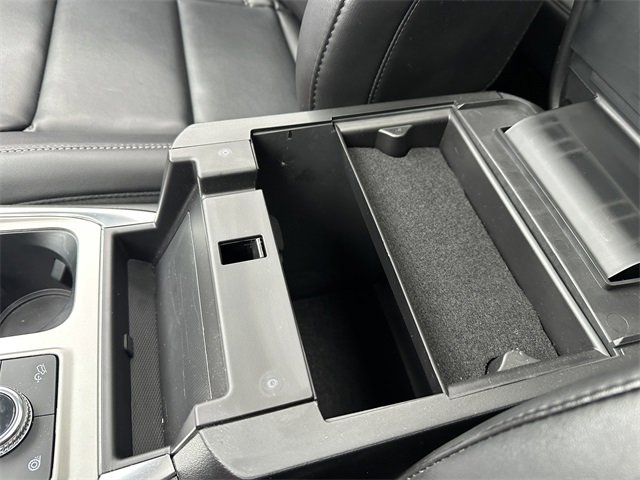 Certified 2022 Ford Explorer XLT w/ Equipment Group 202A image 26