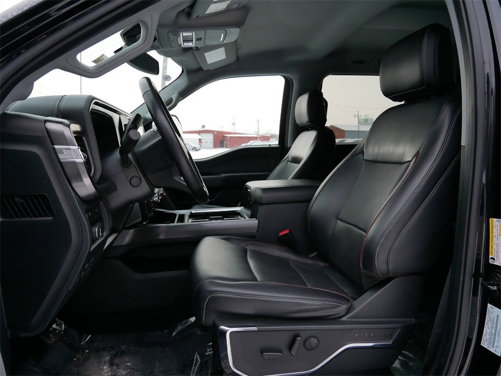 Certified 2023 Ford F450 Lariat w/ Chrome Package image 17